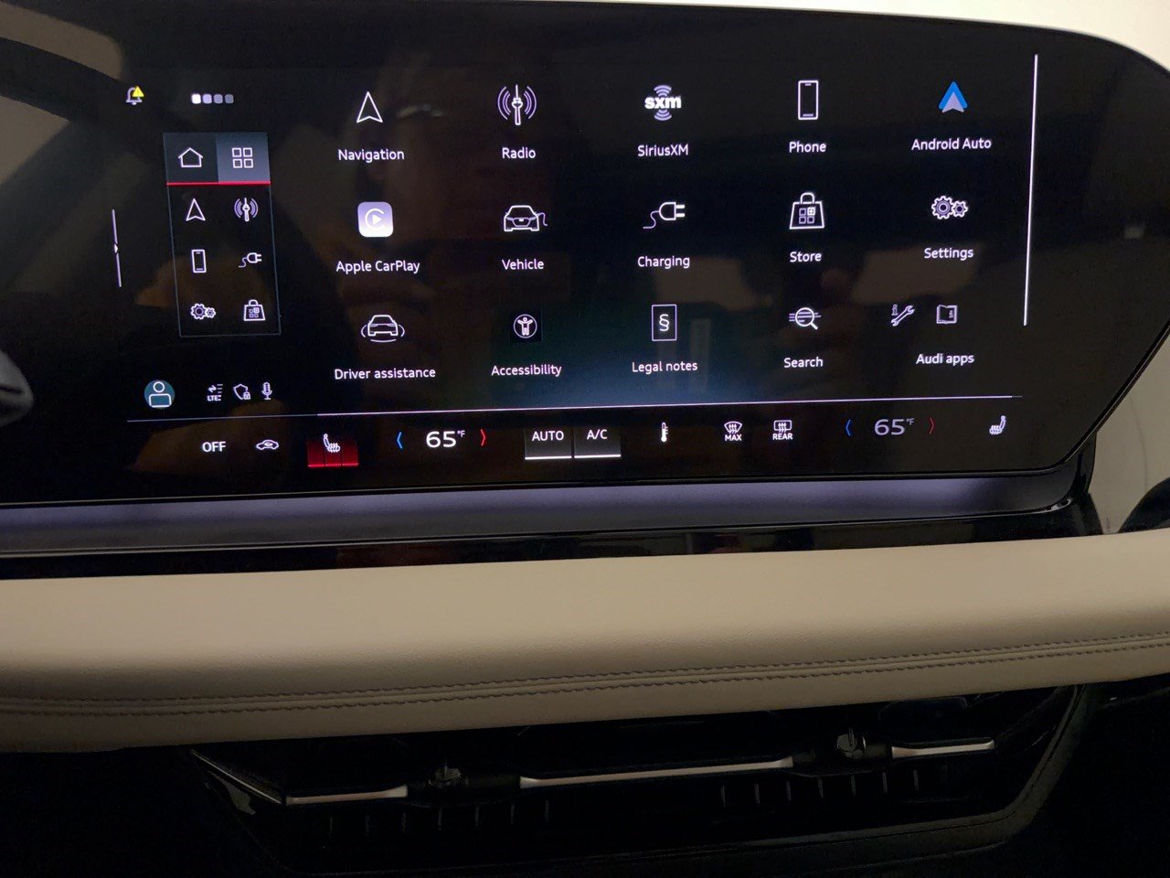 Certified 2025 Audi Q6 e-tron Premium w/ Convenience Package RWD image 22