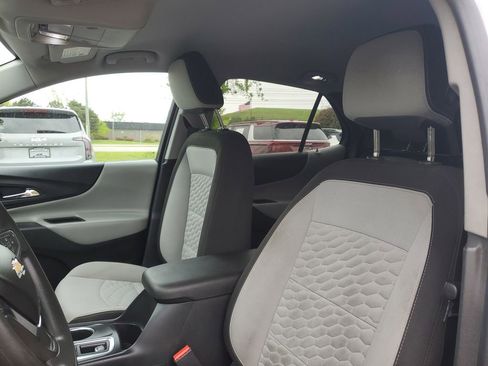 Used 2020 Chevrolet Equinox LS w/ LS Convenience Package FWD image 10