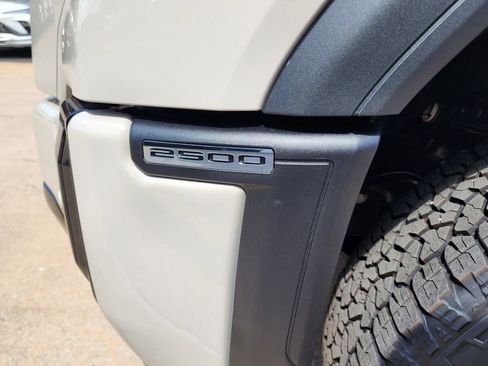 New 2026 GMC Sierra 2500 AT4 w/ AT4 Premium Plus Package AWD/4WD image 11