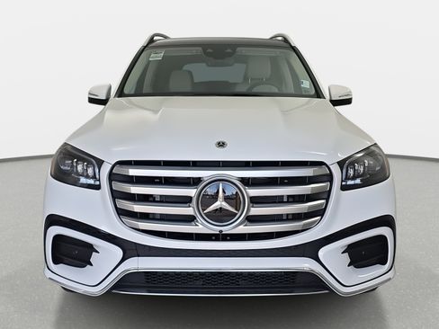 New 2026 Mercedes-Benz GLS 450 4MATIC image 2