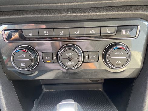 Used 2019 Volkswagen Tiguan SE w/ Panoramic Sunroof Package image 28