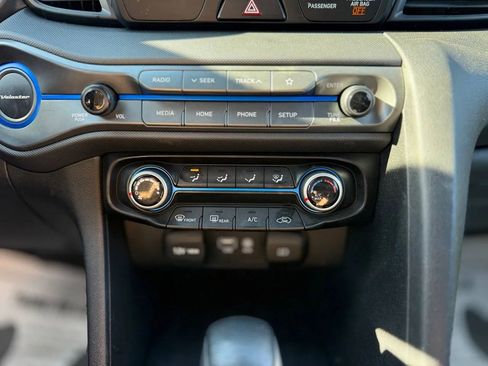 Used 2019 Hyundai Veloster 2.0 image 34