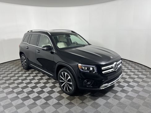 Certified 2023 Mercedes-Benz GLB 250 image 7