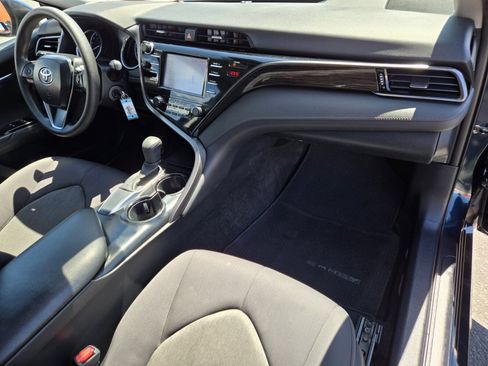 Used 2020 Toyota Camry LE w/ Carpet Mat Package FWD image 13