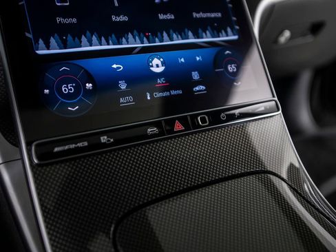 Used 2024 Mercedes-Benz C 43 AMG 4MATIC Sedan image 27