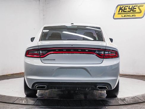 Used 2022 Dodge Charger SXT image 3