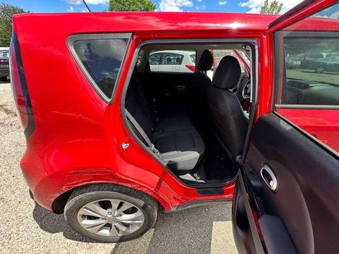 Used 2016 Kia Soul + w/ Audio Package FWD image 29