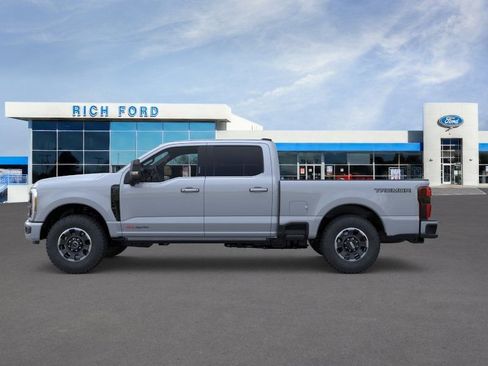 New 2026 Ford F250 Platinum w/ Tremor Off-Road Package AWD/4WD image 3