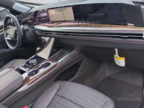 Used 2026 Cadillac Escalade ESV Platinum Sport w/ LPO, Floor Liner Package AWD/4WD image 16