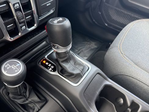 New 2025 Jeep Wrangler Sport S image 31