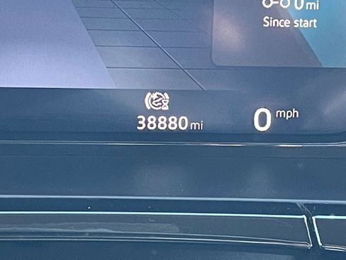 Certified 2024 Volkswagen Atlas SE image 29