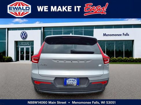 Used 2023 Volvo XC40 Recharge Plus AWD/4WD image 6
