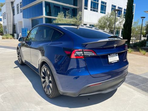 Used 2023 Tesla Model Y Performance AWD/4WD image 5
