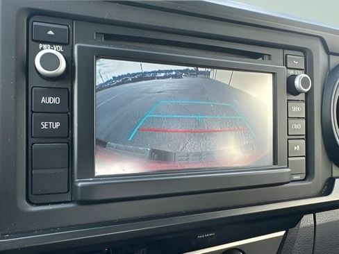 Used 2018 Toyota Tacoma SR w/ SR Convenience Package AWD/4WD image 19