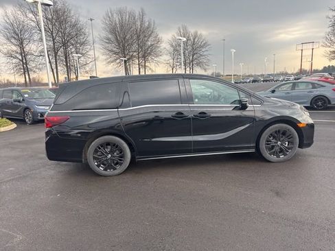 Used 2025 Honda Odyssey Sport-L image 10