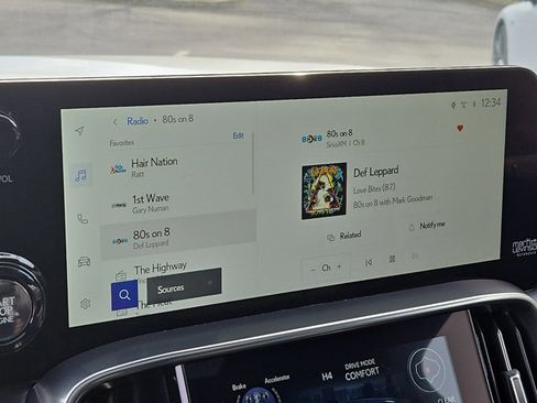 New 2025 Lexus LX 600 4WD w/ Luxury Package image 13