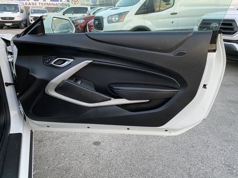 Used 2019 Chevrolet Camaro LT image 23