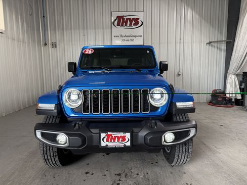 Used 2026 Jeep Wrangler Unlimited Sahara AWD/4WD image 15