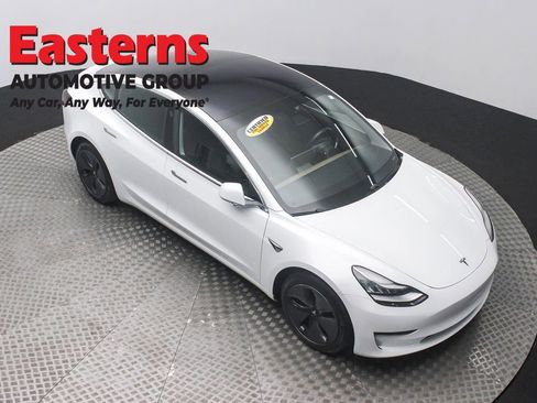 Used 2018 Tesla Model 3 Long Range image 3
