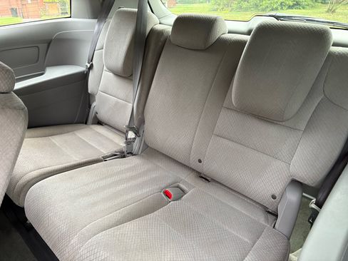 Used 2017 Honda Odyssey EX image 19
