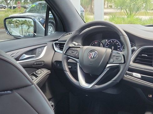 Used 2023 Buick Enclave Avenir w/ Avenir Technology Package AWD/4WD image 3