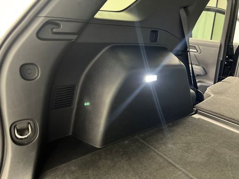 Used 2025 GMC Terrain Elevation image 29