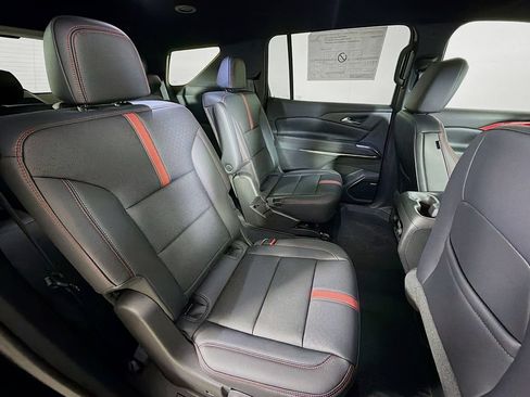 New 2026 Chevrolet Traverse RS w/ LPO, Floor Liner Package AWD/4WD image 24