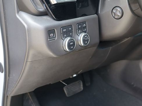 Used 2024 GMC Sierra 1500 SLT AWD/4WD image 24