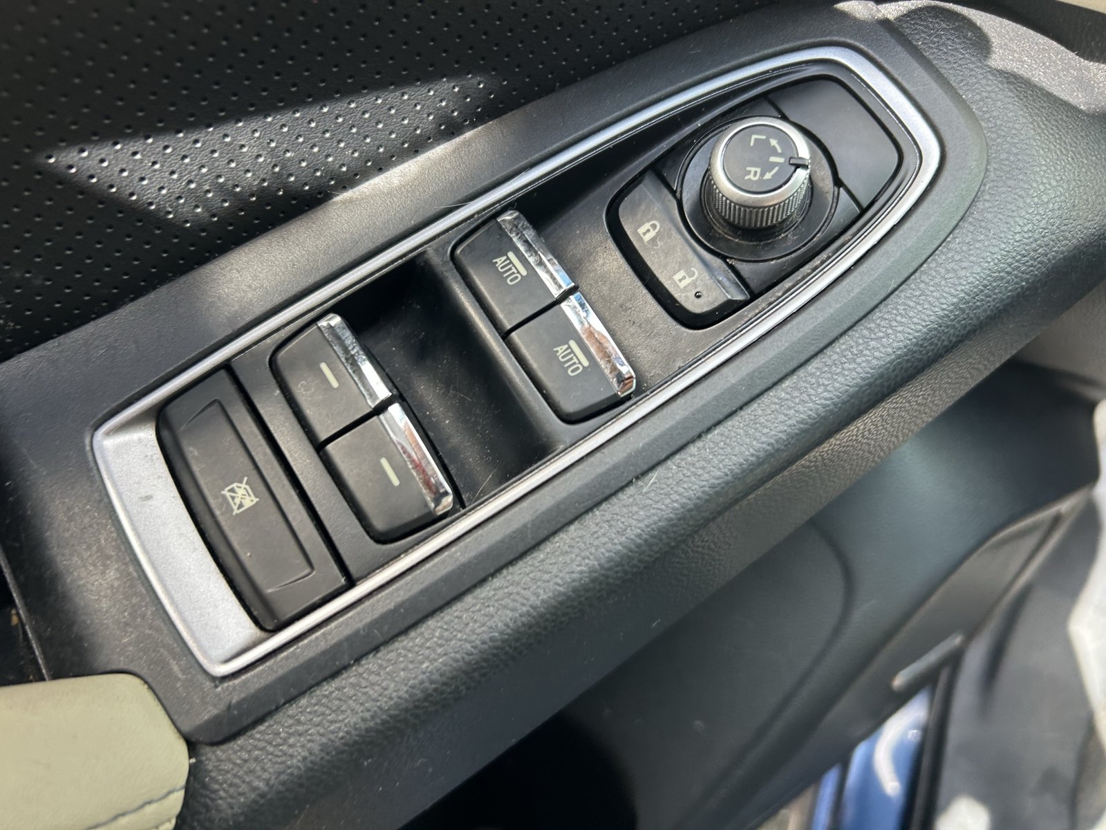 Used 2019 Subaru Ascent Limited AWD/4WD image 13