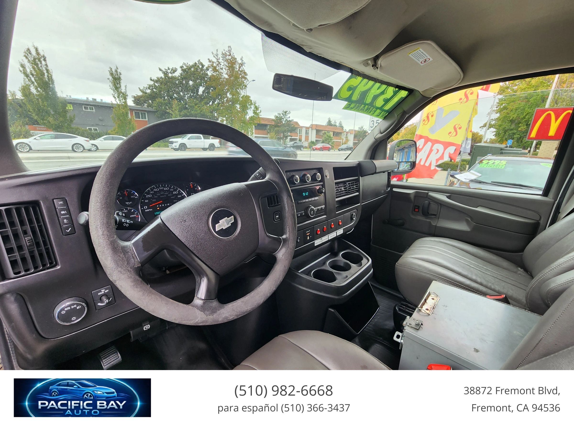 Used 2012 Chevrolet Express 2500 RWD image 11
