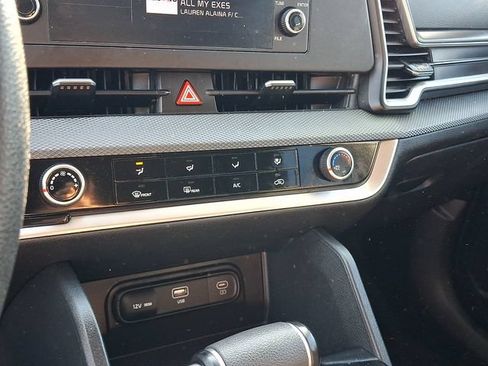 Used 2024 Kia Sportage LX FWD image 15