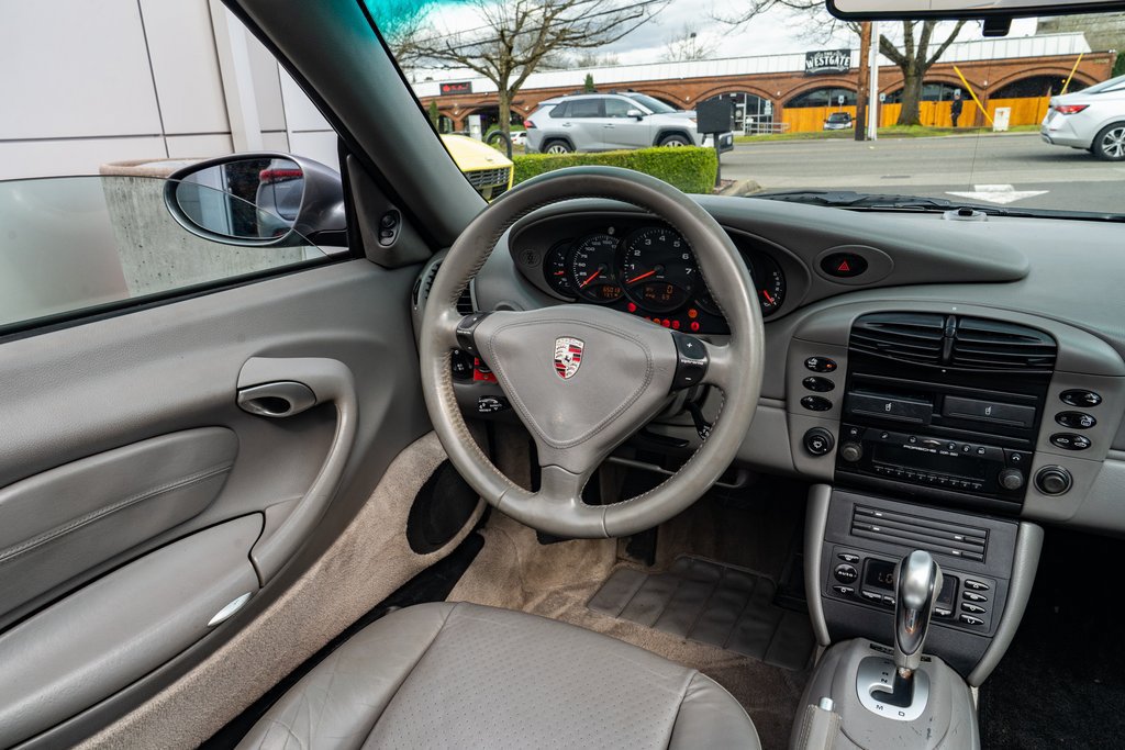 Used 2001 Porsche 911 Carrera RWD image 9