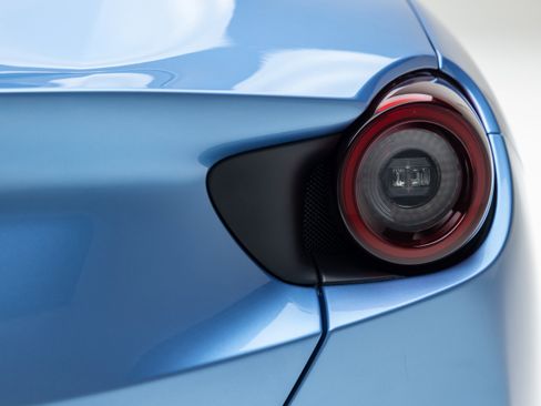 Certified 2020 Ferrari Portofino RWD image 25