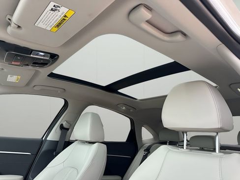 Used 2024 Hyundai Sonata Limited image 30