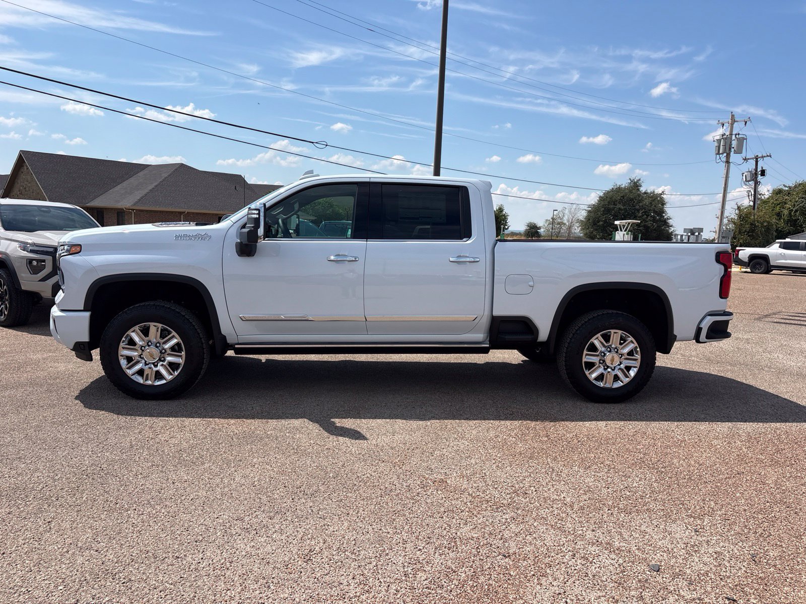 New 2026 Chevrolet Silverado 2500 High Country w/ High Country Premium Package AWD/4WD image 2