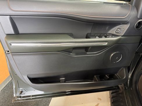 Used 2022 Ford Expedition Timberline image 18