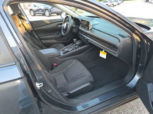 Used 2025 Honda Accord LX image 10