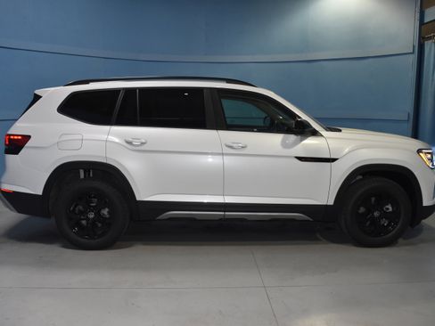 New 2026 Volkswagen Atlas Peak Edition AWD/4WD image 19