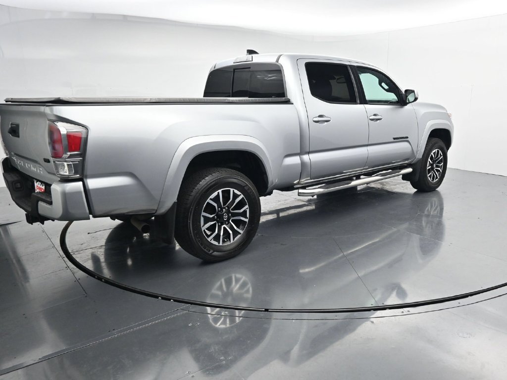Used 2022 Toyota Tacoma TRD Sport AWD/4WD image 8