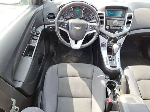 Used 2013 Chevrolet Cruze LT image 7