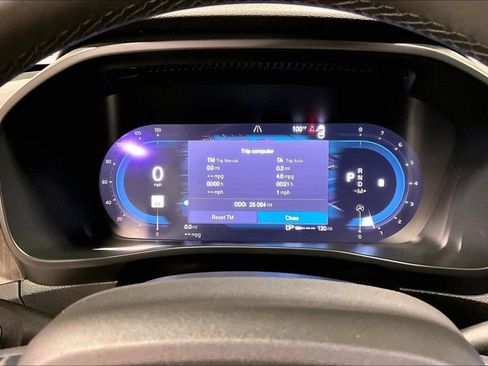 Certified 2023 Volvo XC40 B5 Plus w/ Protection Package Premier AWD/4WD image 13
