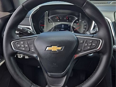 Used 2024 Chevrolet Equinox LT FWD image 19