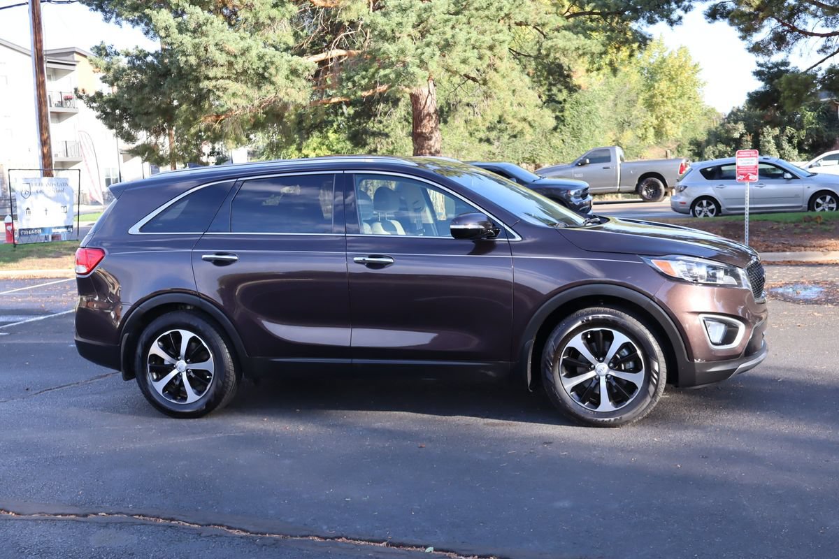 Used 2018 Kia Sorento EX w/ EX Advanced Touring Package FWD image 2