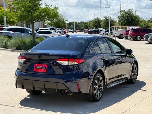Used 2026 Toyota Corolla SE FWD image 4