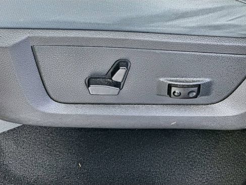 Used 2017 RAM 1500 Big Horn AWD/4WD image 22