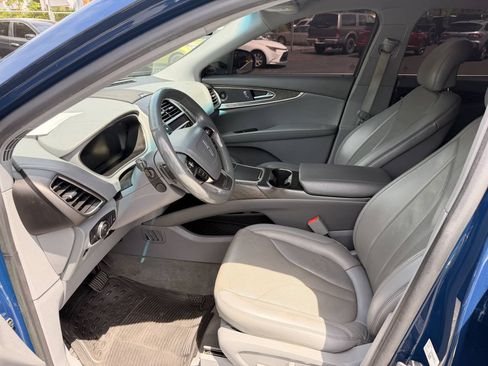Used 2019 Lincoln Nautilus Reserve AWD/4WD image 11
