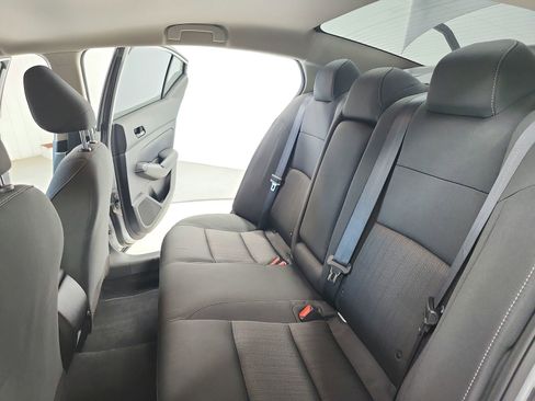 Used 2024 Nissan Altima 2.5 S FWD image 32