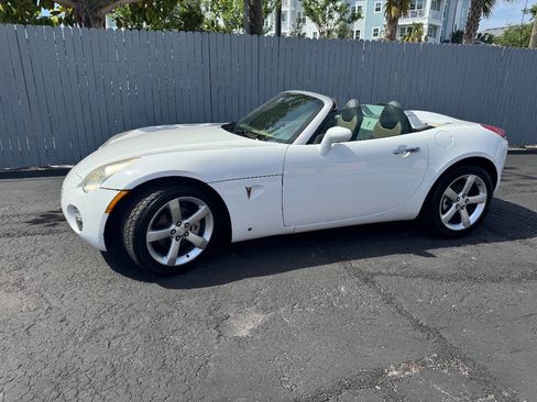 Used 2007 Pontiac Solstice Convertible w/ Premium Package image 15