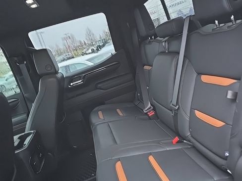 Used 2025 GMC Sierra 1500 AT4 w/ AT4 Premium Package AWD/4WD image 14