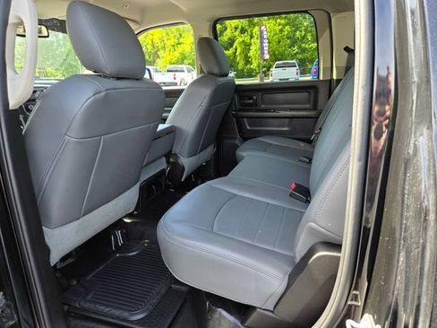 Used 2020 RAM 1500 Tradesman w/ Chrome Appearance Group AWD/4WD image 12